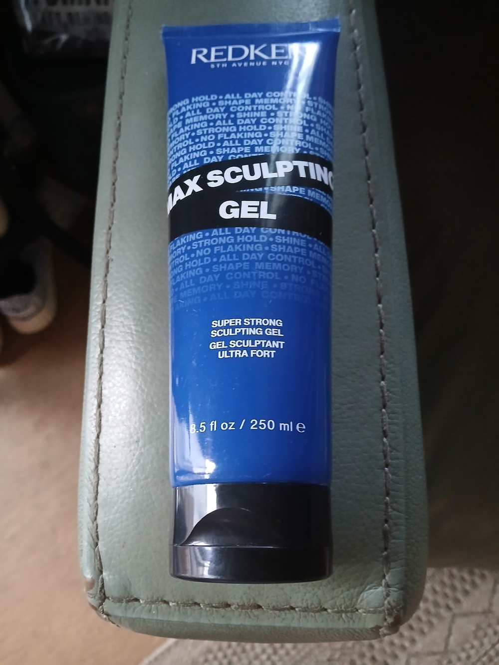Redken Max Sculpting Gel - Blue and Black Tube